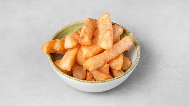 Regular Peri Yuca Fries.